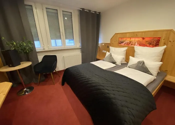 Wilder Mann Hotel